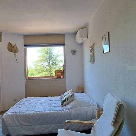 Studio Meuble Cures Thermales Avec Vue Greoux-les-Bains Exterior photo
